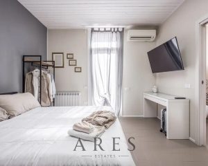 9eb652af-c631-4e19-b843-530ecf5bb066