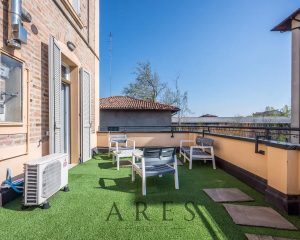 c664017d-63d0-444d-95a4-3a4cf75e9302