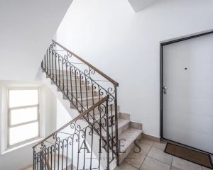 ca282c58-7f31-4b69-8fc3-8099bb0da805